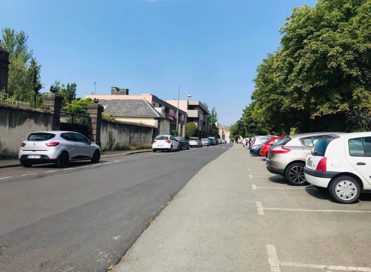 Location F1 Neuf Centre Historique Riom Lejlighed Eksteriør billede
